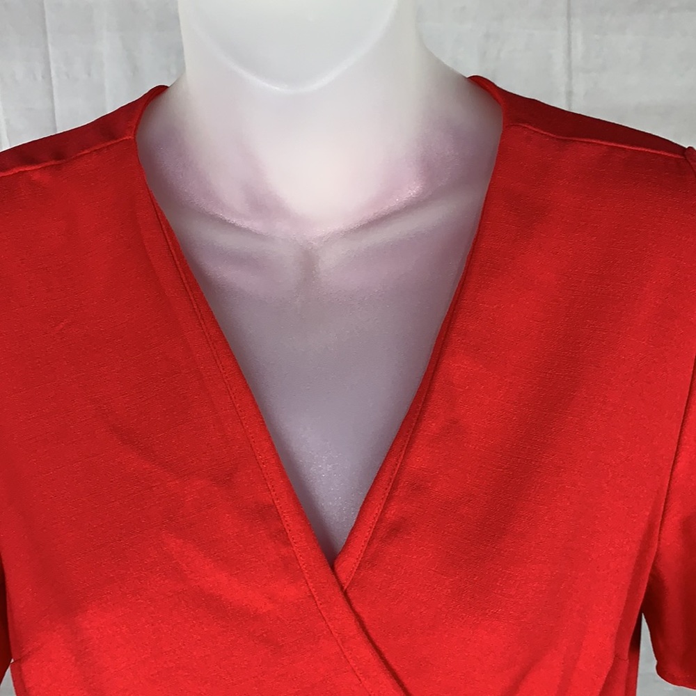 Urban Romantics Red Wrap V-Neck Top - 368 - Picture 2 of 9